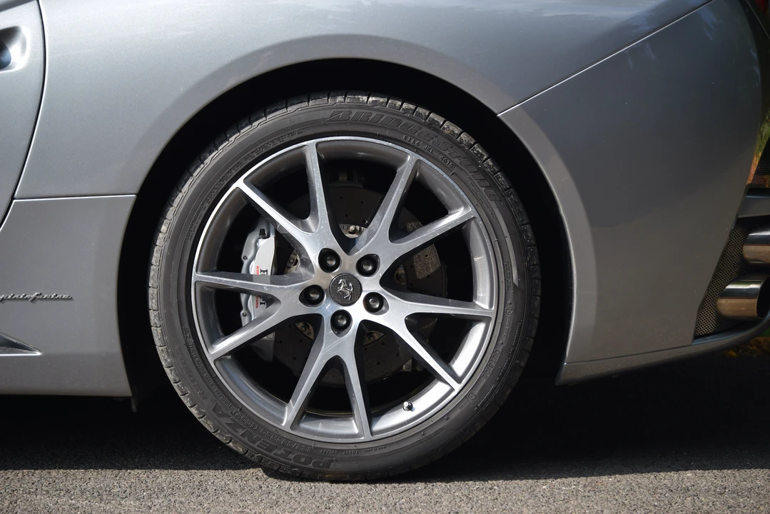 2012 Ferrari California 30 - Image 25 of 31