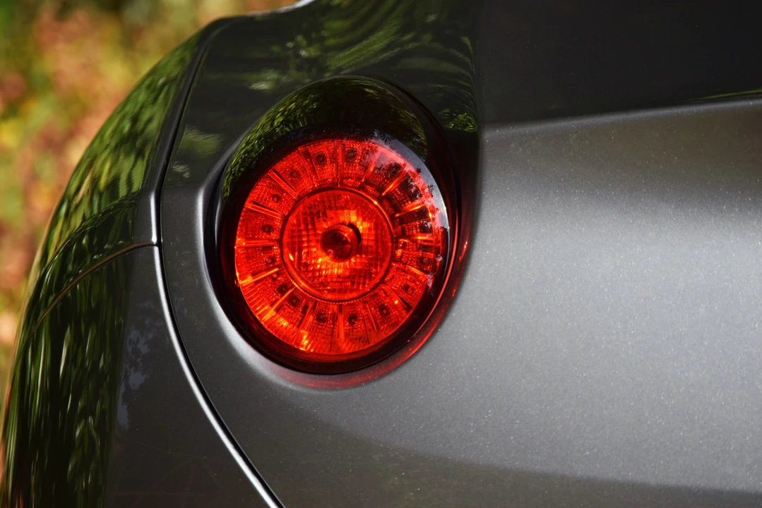 2012 Ferrari California 30 - Image 26 of 31