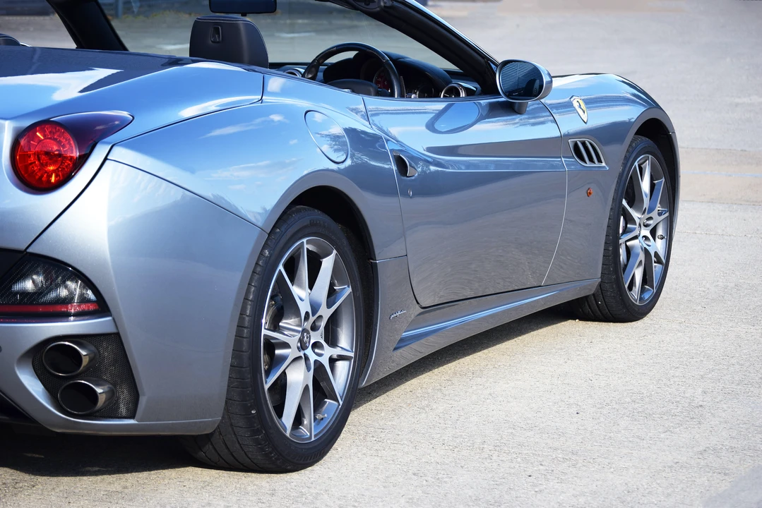 2012 Ferrari California 30 - Image 20 of 31