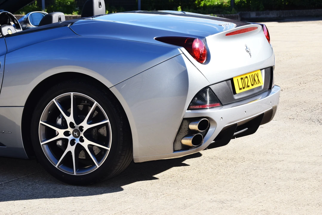 2012 Ferrari California 30 - Image 21 of 31