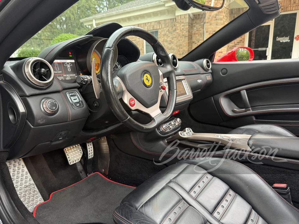 2012 Ferrari California - Image 12 of 31