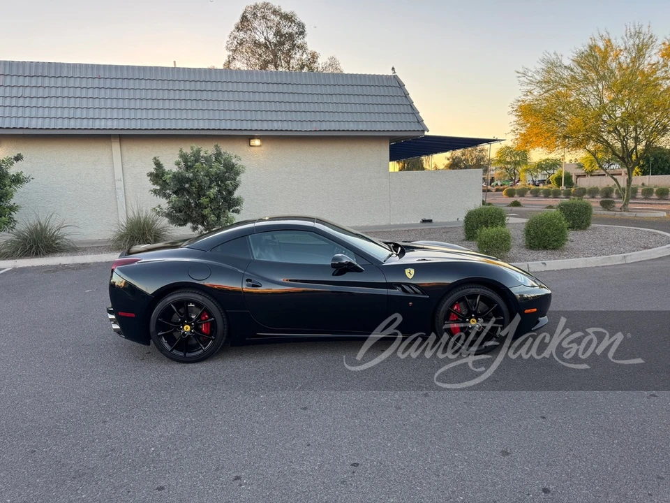 2012 Ferrari California - Image 12 of 17