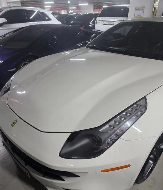 2012 Ferrari FF - Image 7 of 11