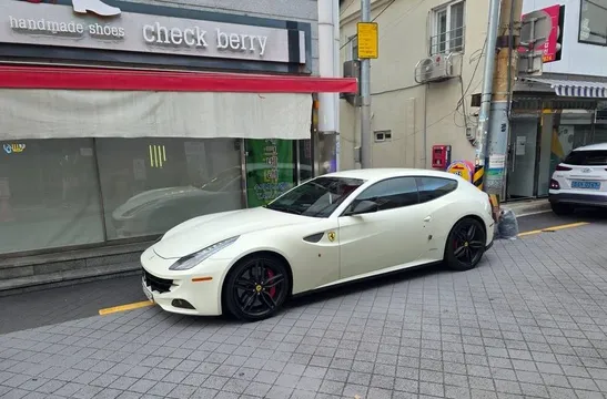 2012 Ferrari FF