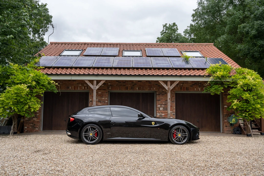 2012 Ferrari FF - Image 15 of 31