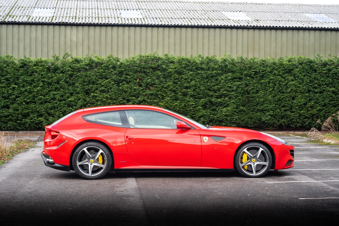 2012 Ferrari FF - Image 12 of 31