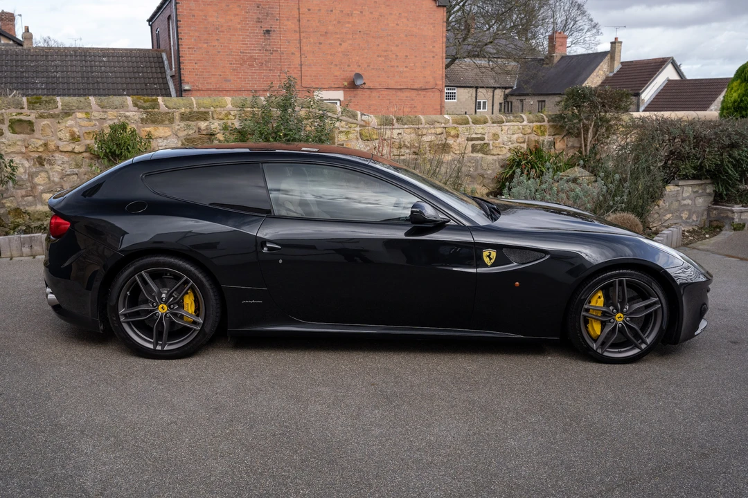 2012 Ferrari FF - Image 13 of 31