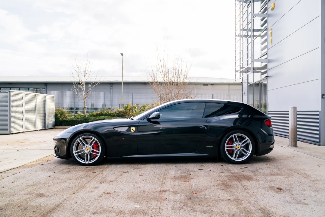2012 Ferrari FF - Image 10 of 31