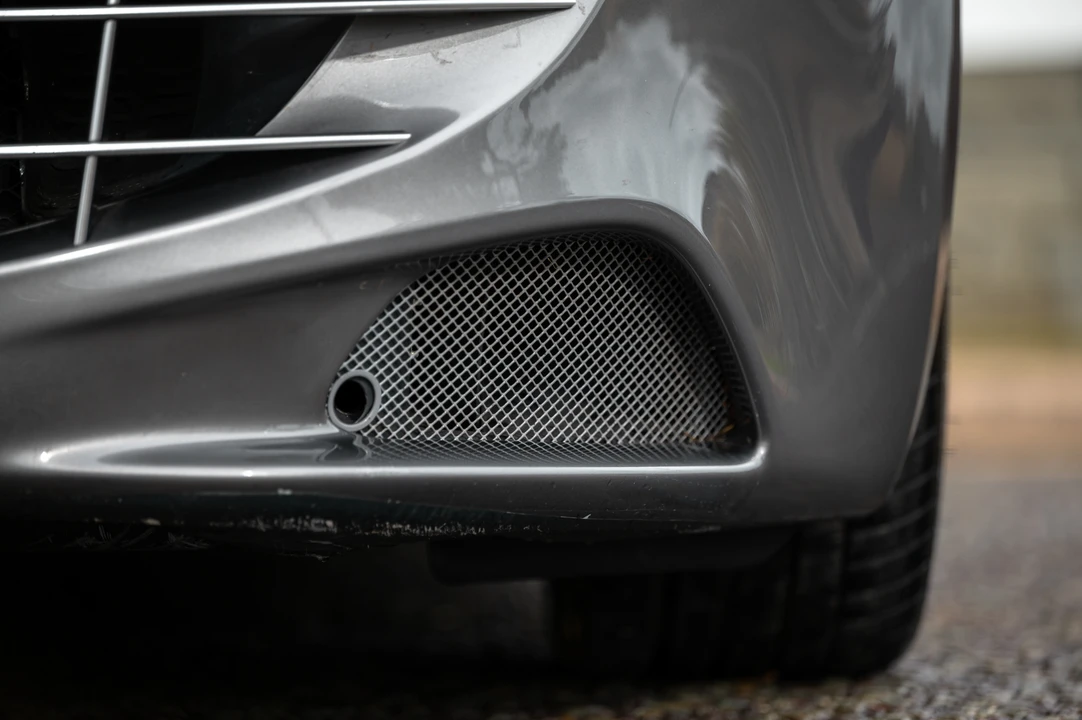 2012 Ferrari FF - Image 20 of 31