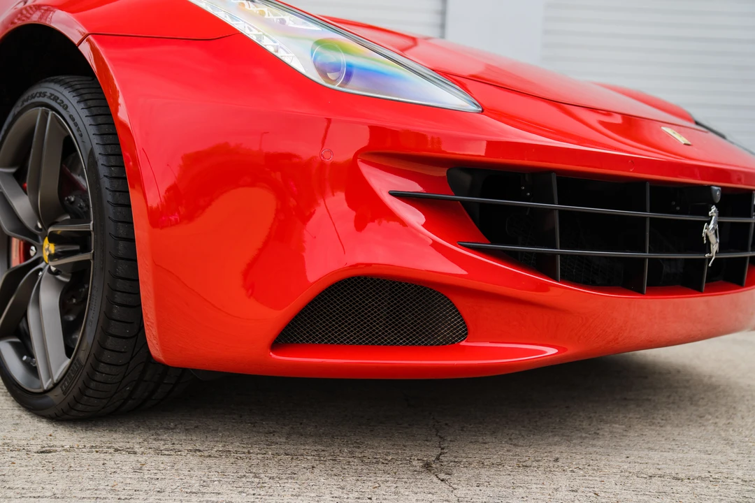 2012 Ferrari FF - Image 25 of 31