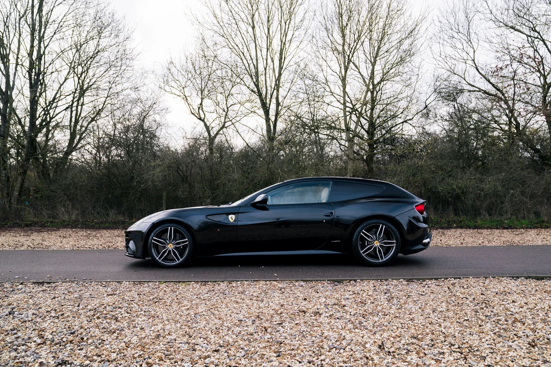2012 Ferrari FF - Image 13 of 31
