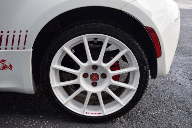 2012 Fiat Abarth 500 - Image 23 of 31