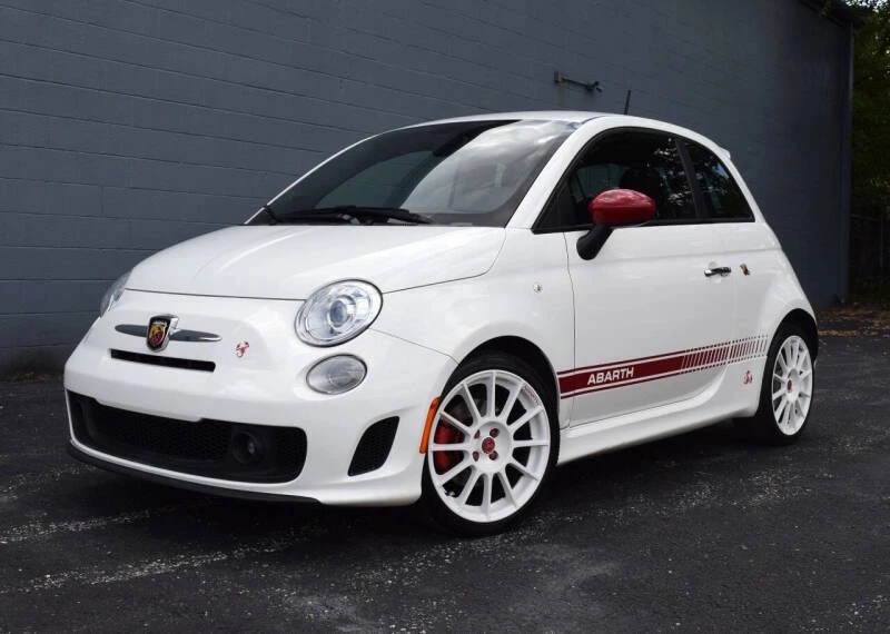 2012 Fiat Abarth 500 - Image 2 of 31