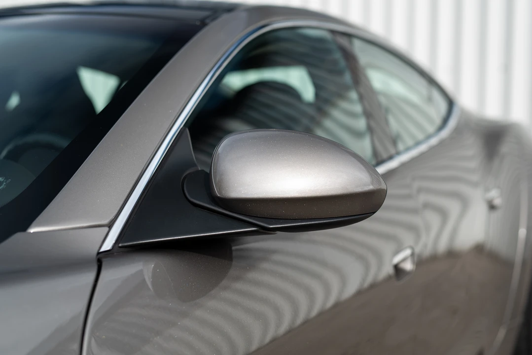 2012 Fisker Karma - Image 29 of 31
