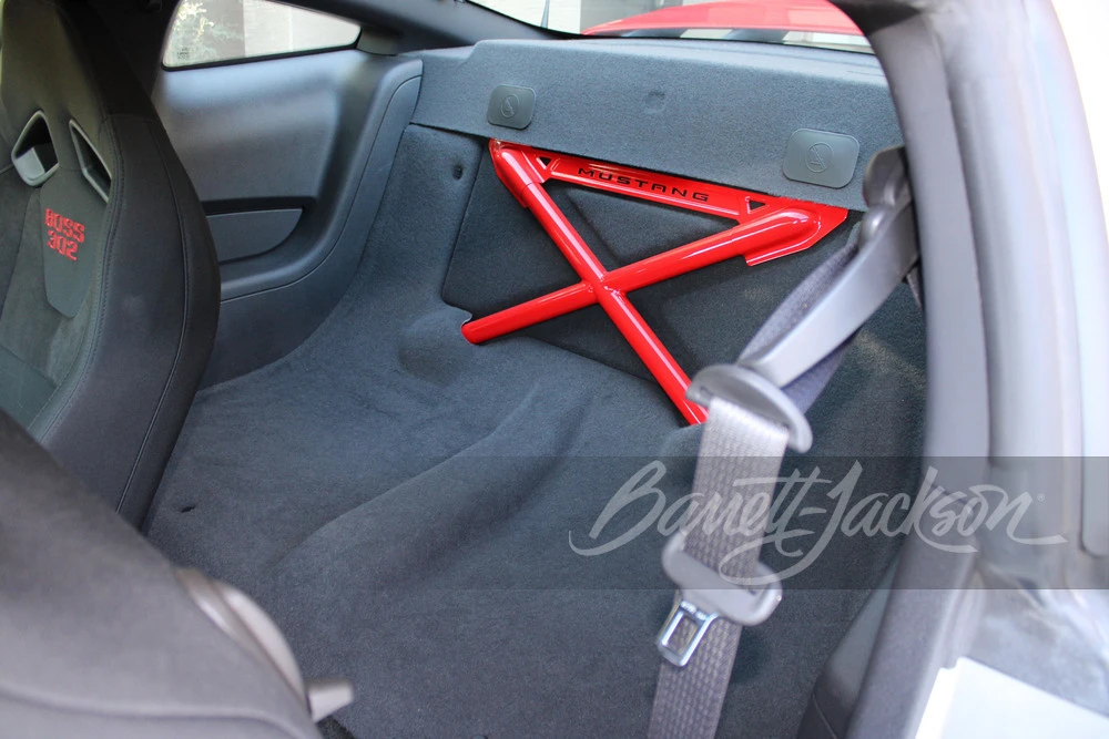 2012 Ford S197 Mustang - Image 7 of 18