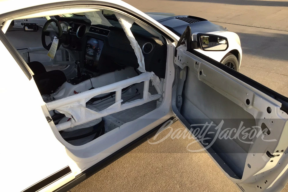 2012 Ford S197 Mustang Boss 302 - Image 18 of 31