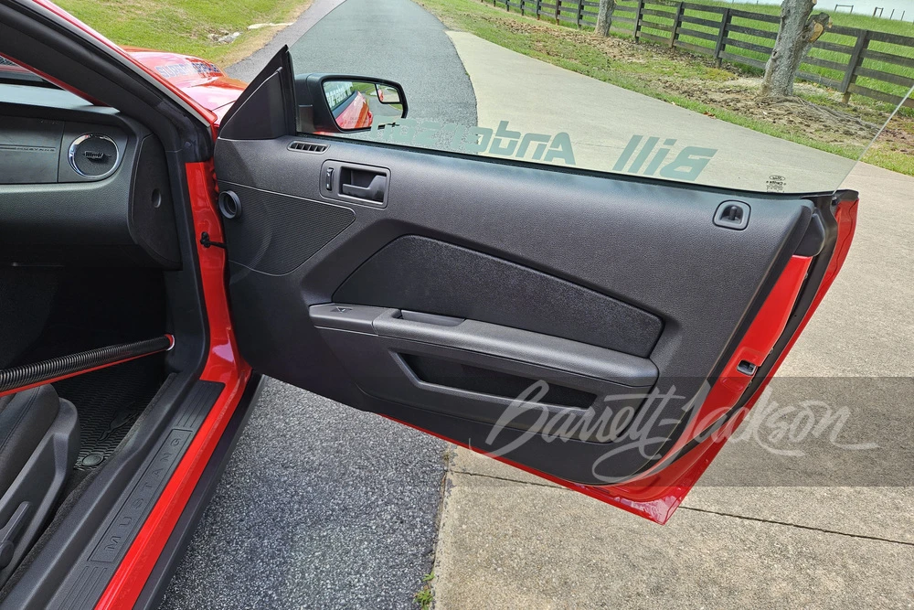 2012 Ford S197 Mustang - Image 15 of 31