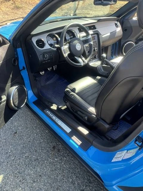 2012 Ford S197 Mustang - Image 10 of 17