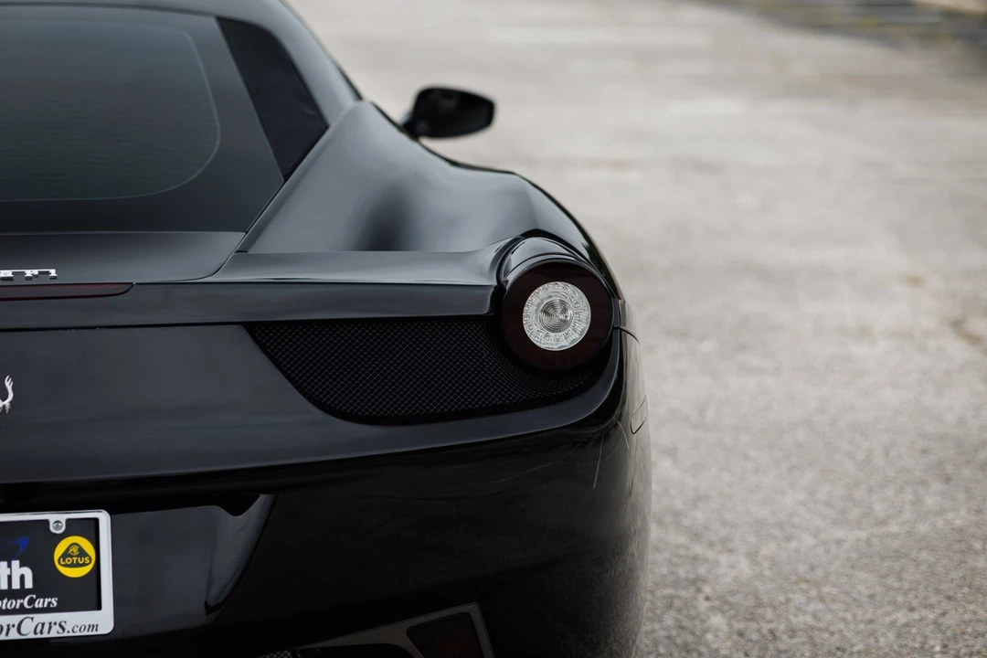 2012 Ferrari 458 Italia - Image 16 of 31