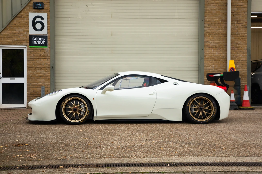 2012 Ferrari 458 - Image 4 of 31