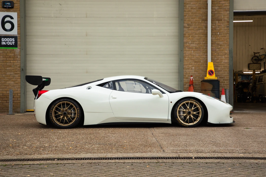 2012 Ferrari 458 - Image 16 of 31