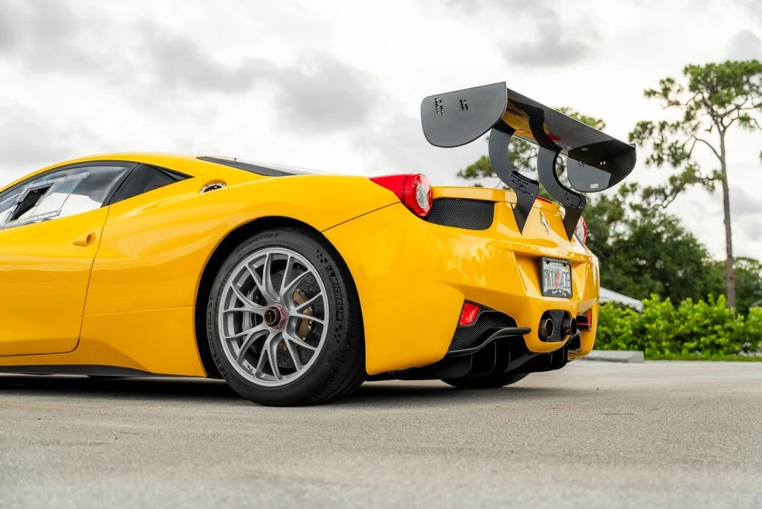 2012 Ferrari 458 - Image 26 of 31