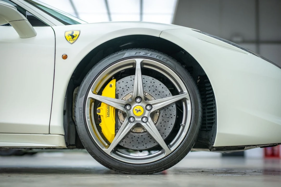 2012 Ferrari 458 Italia - Image 27 of 30