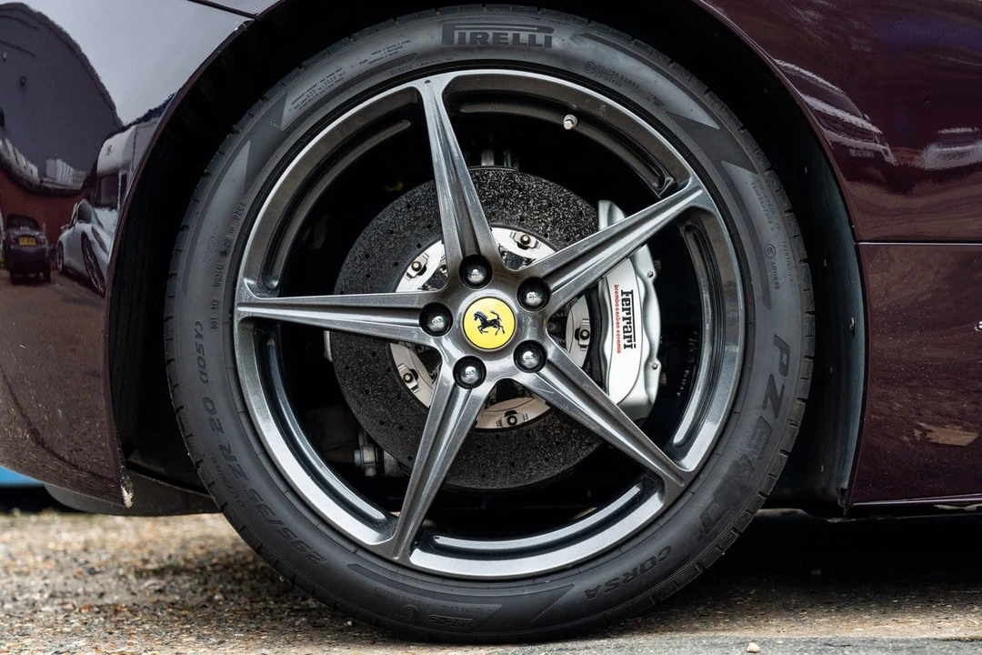 2012 Ferrari 458 Italia - Image 23 of 30