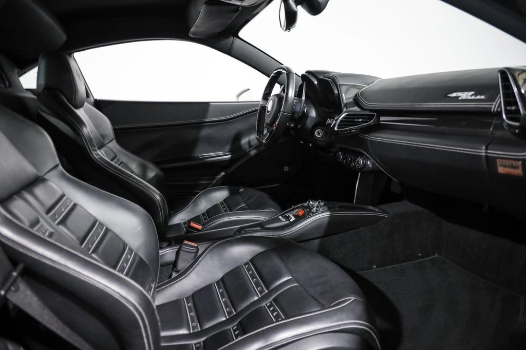2012 Ferrari 458 Italia - Image 28 of 31