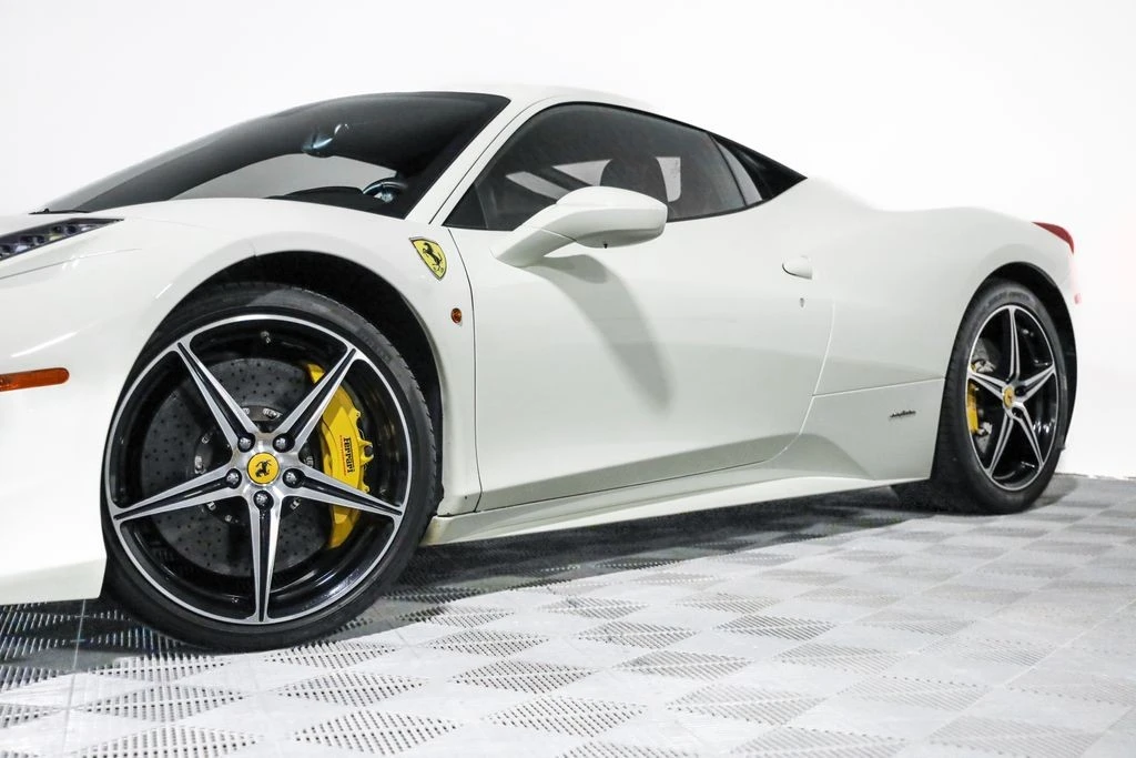 2012 Ferrari 458 Italia - Image 12 of 21