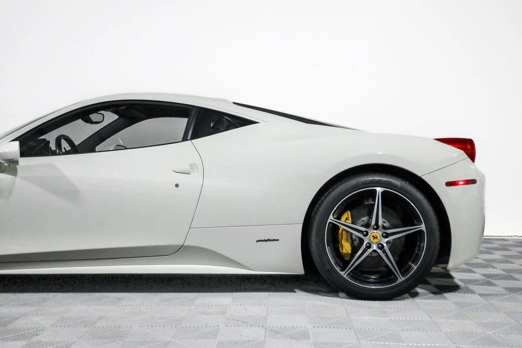 2012 Ferrari 458 Italia - Image 16 of 21