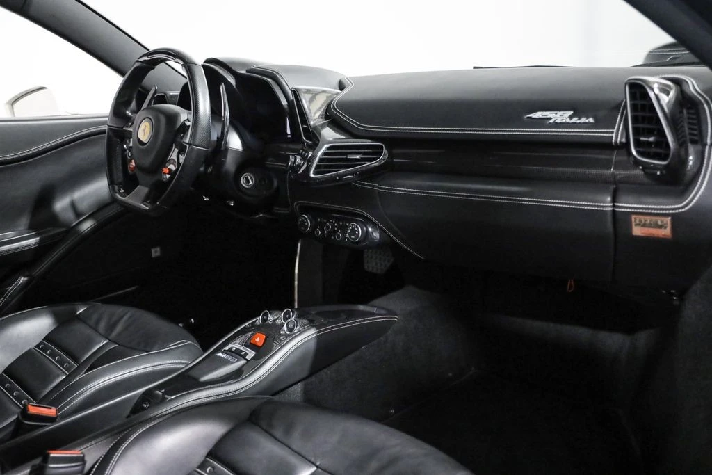 2012 Ferrari 458 Italia - Image 29 of 31