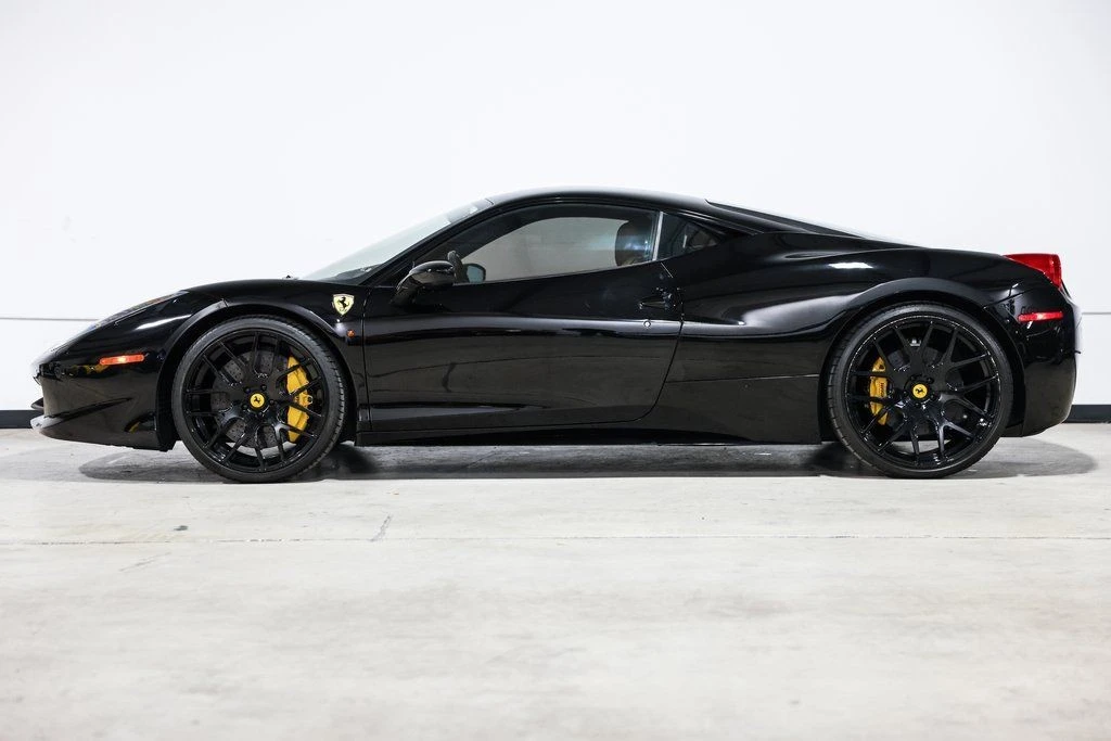 2012 Ferrari 458 Italia - Image 12 of 31
