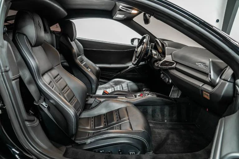 2012 Ferrari 458 Italia - Image 10 of 12