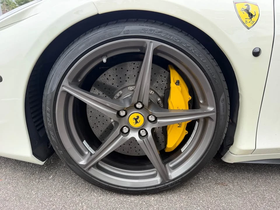 2012 Ferrari 458 Italia - Image 5 of 10