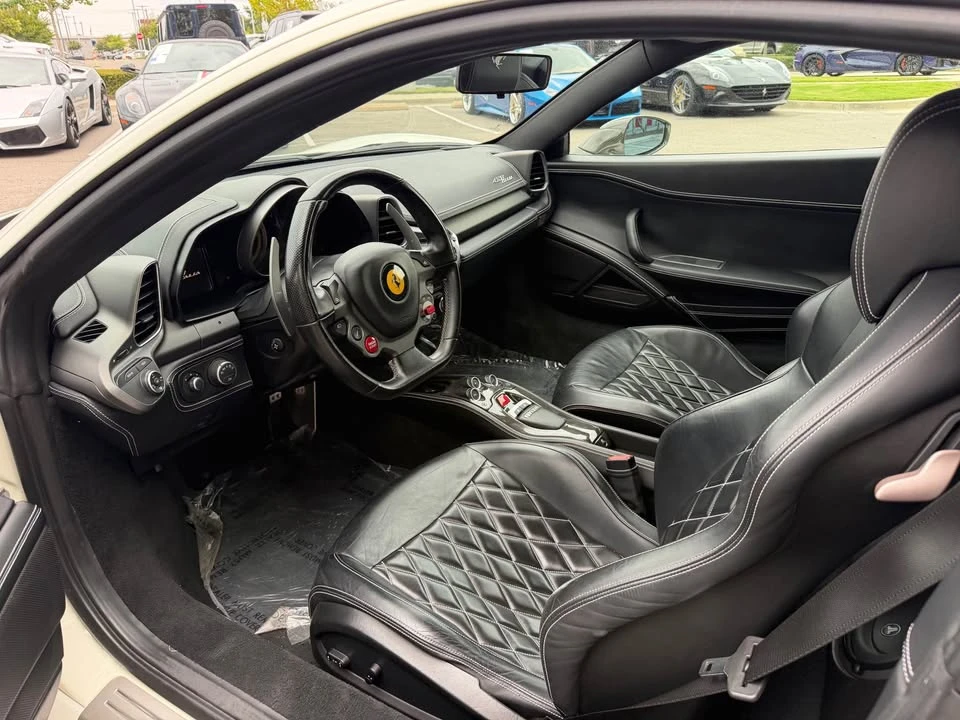 2012 Ferrari 458 Italia - Image 8 of 10