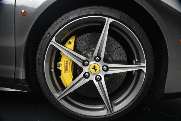 2012 Ferrari 458 Italia - Image 26 of 27