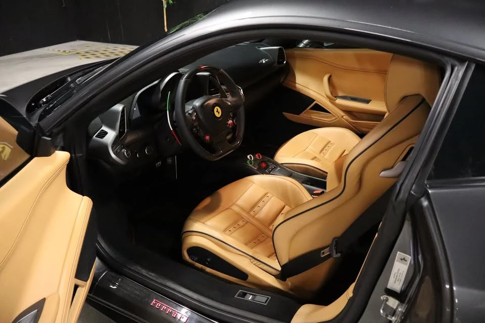 2012 Ferrari 458 Italia - Image 13 of 20