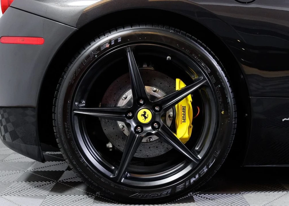 2012 Ferrari 458 Italia - Image 6 of 31