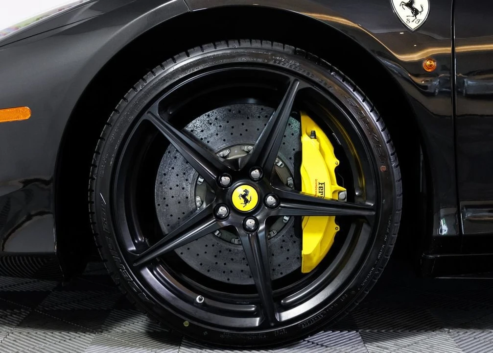 2012 Ferrari 458 Italia - Image 4 of 31