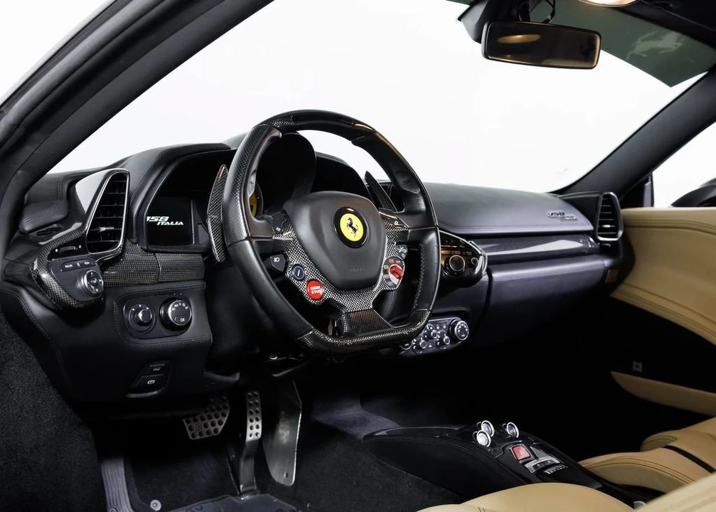 2012 Ferrari 458 Italia - Image 13 of 31