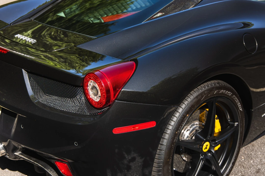 2012 Ferrari 458 Italia - Image 4 of 10