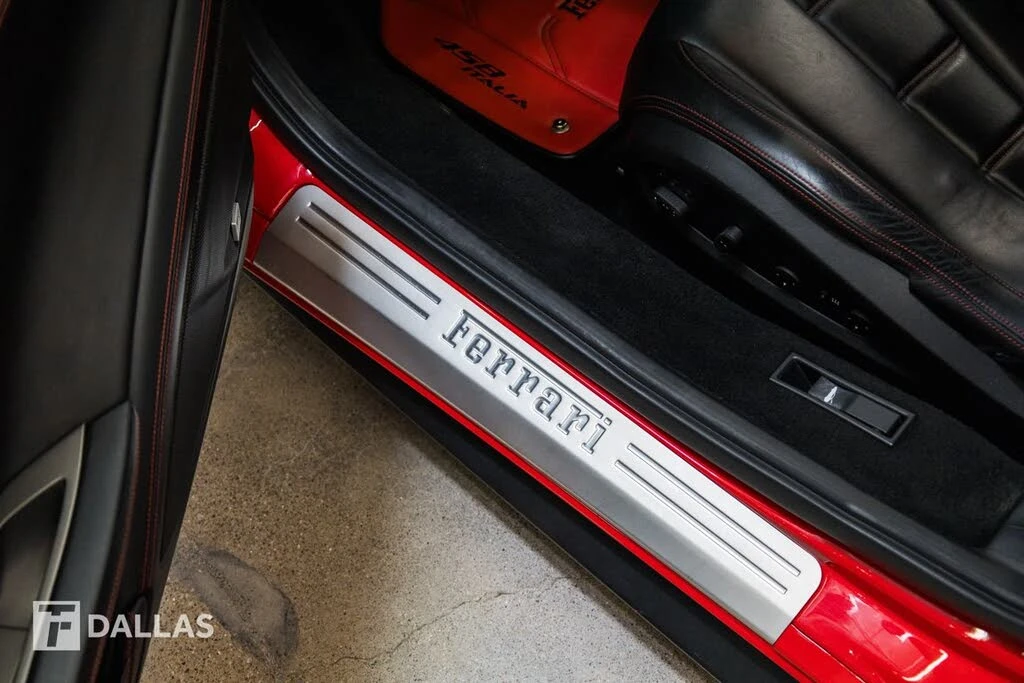 2012 Ferrari 458 Italia - Image 27 of 31