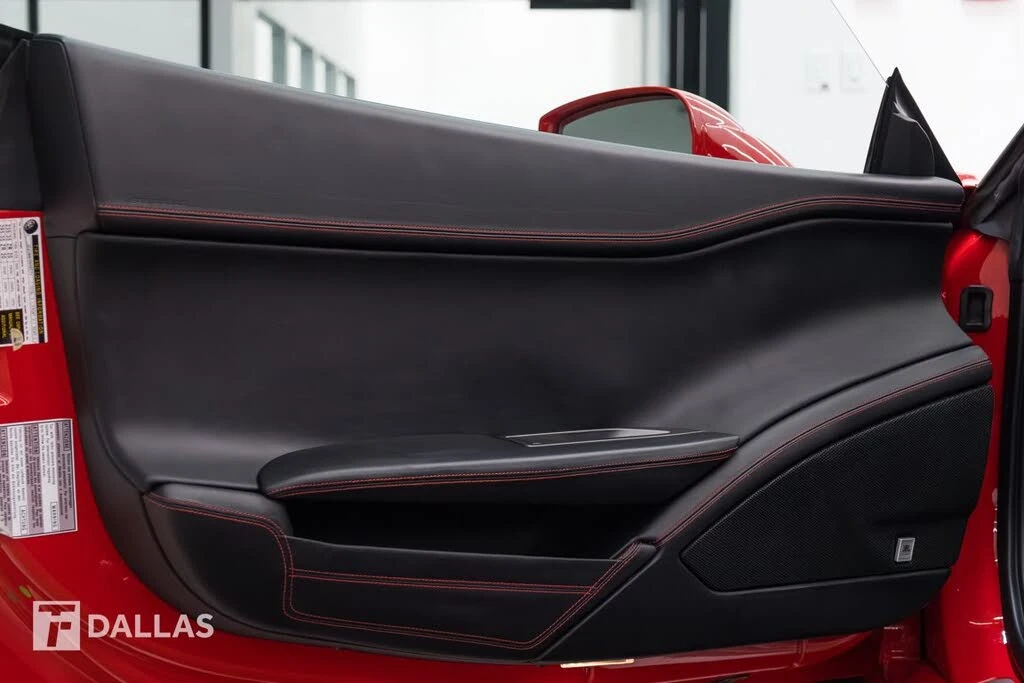 2012 Ferrari 458 Italia - Image 26 of 31