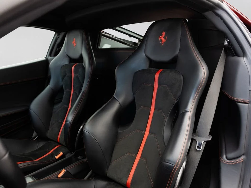 2012 Ferrari 458 Italia - Image 6 of 31