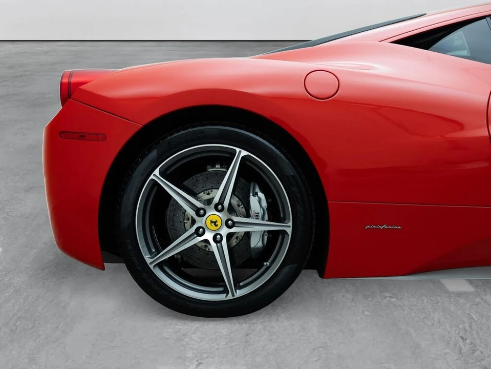 2012 Ferrari 458 Italia - Image 12 of 31