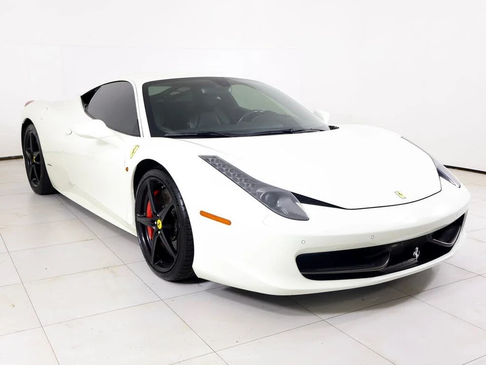 2012 Ferrari 458 Italia - Image 28 of 30