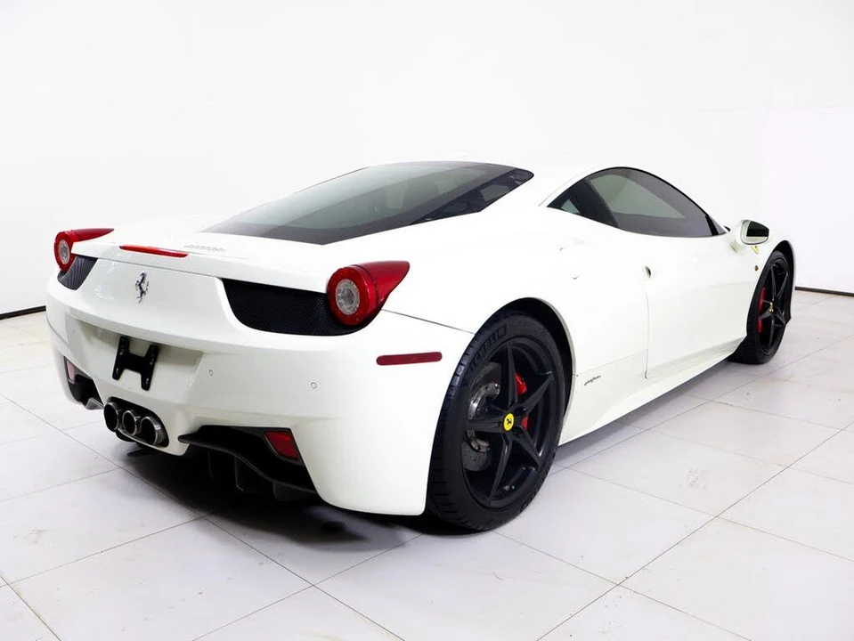 2012 Ferrari 458 Italia - Image 26 of 30