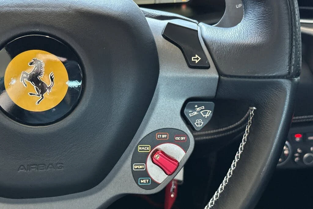 2012 Ferrari 458 Italia - Image 30 of 31