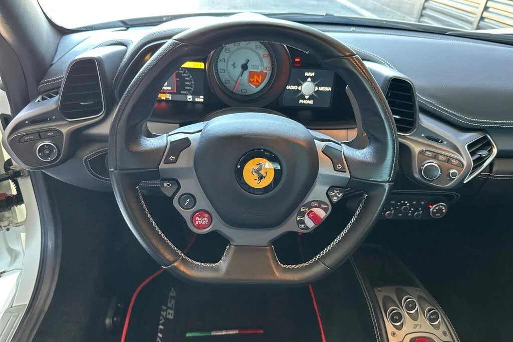2012 Ferrari 458 Italia - Image 15 of 31
